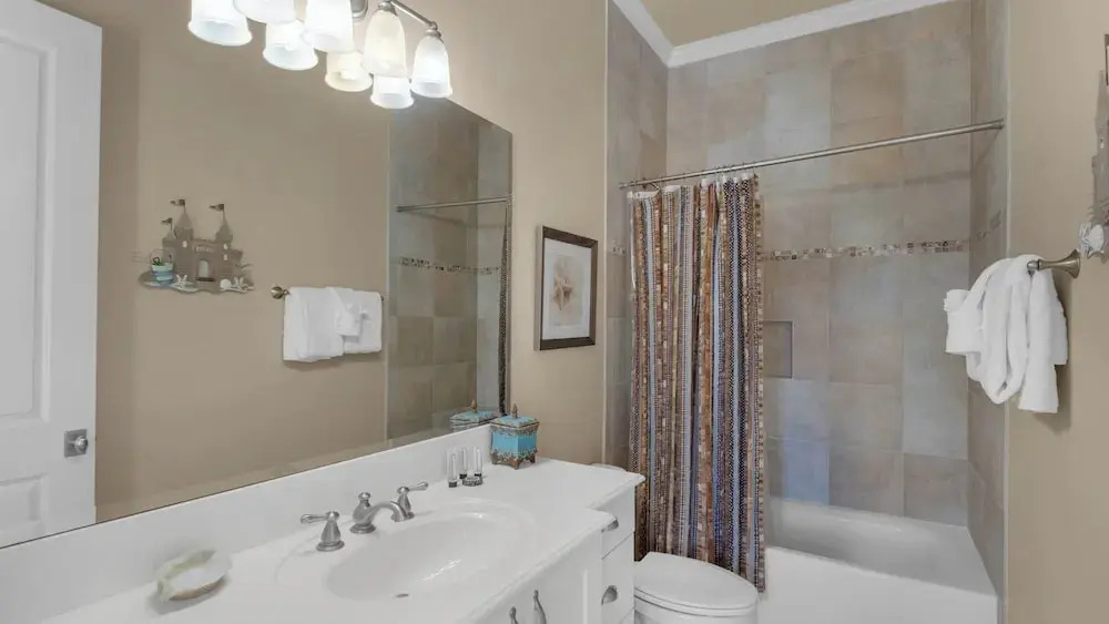 Seagrove 5 Bedroom - Deeded Beach - Elevator - Community Pool - Sleeps 12!