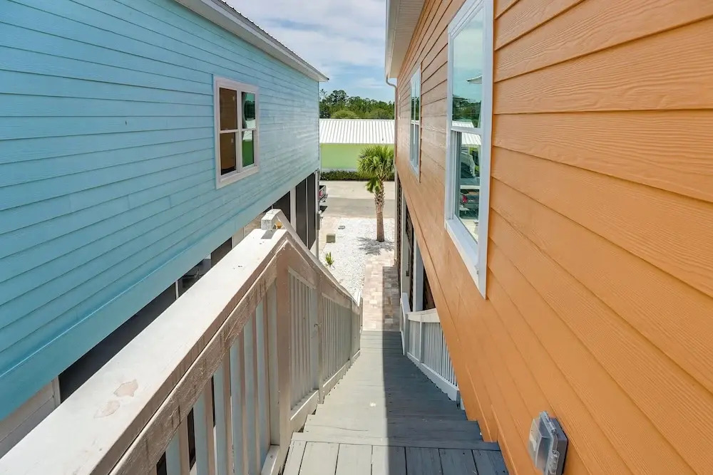 ~ 2 Mi to Boat Ramp: Steinhatchee River Cottage