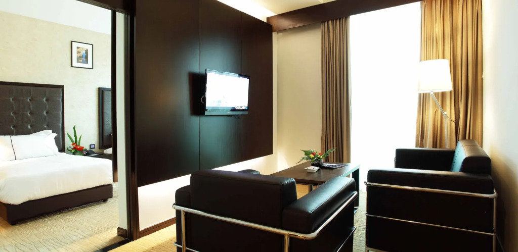Symphony Suites Hotel
