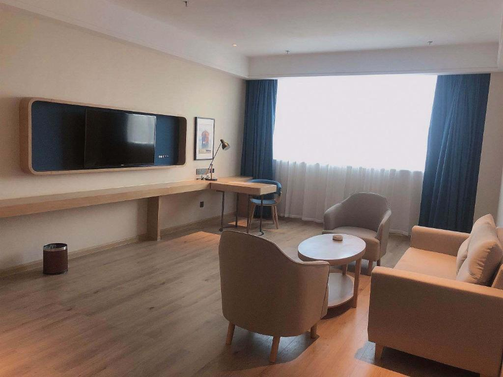 Kyriad Hotel (Shaoyang Jiusheng Beihai)