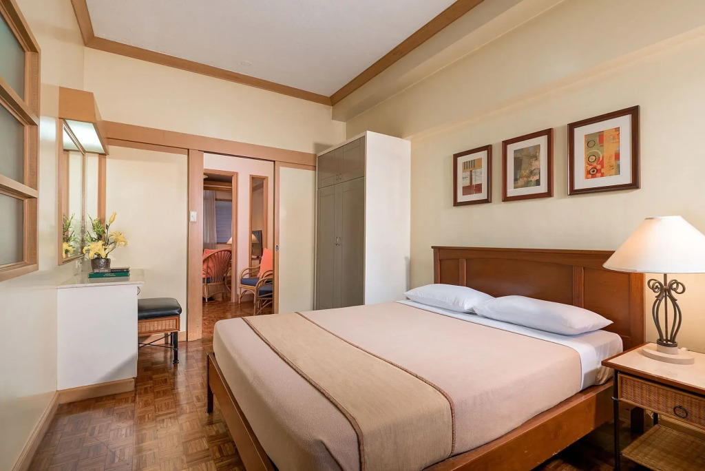 Tropicana Suites
