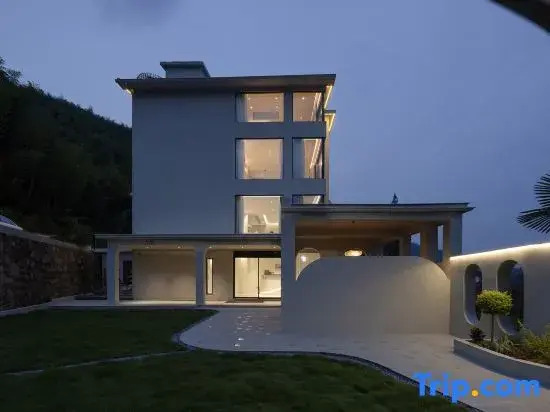 SUNMIT NOOK Misty Wilderness · Mountain Top Beauty Stay (Anji Yunshang Grassland Store)