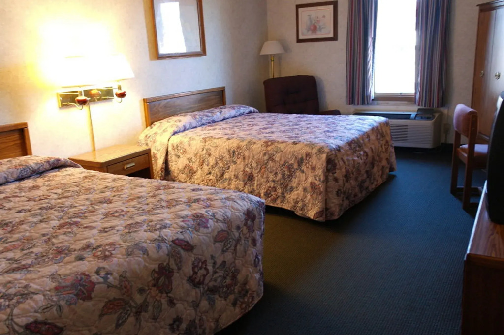 State Line Inn