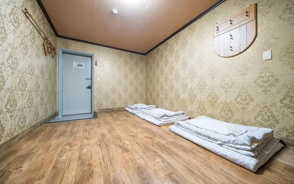Yeongwol Cheongryeong Motel