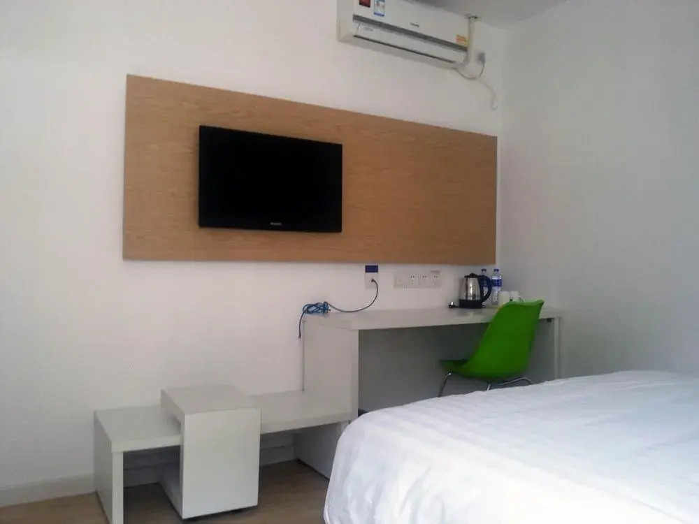 Motel 168