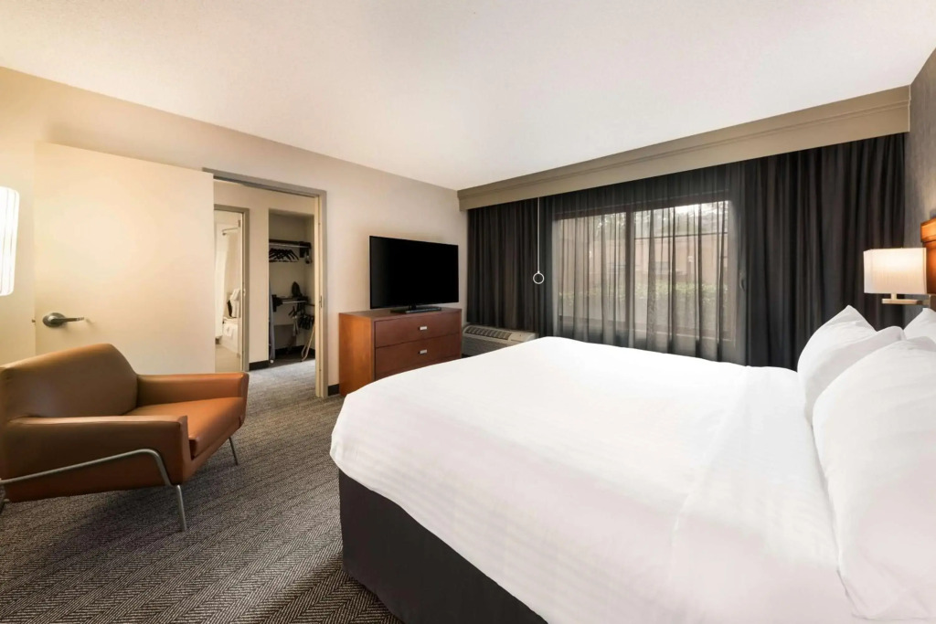 Sonesta Select San Jose Airport
