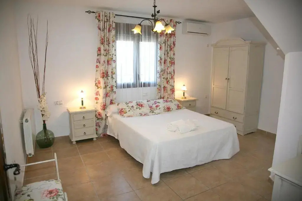 Apartamentos CAZORLA-ALCON
