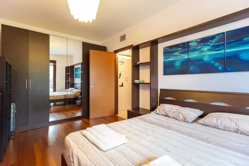 SARCA 324, Milan