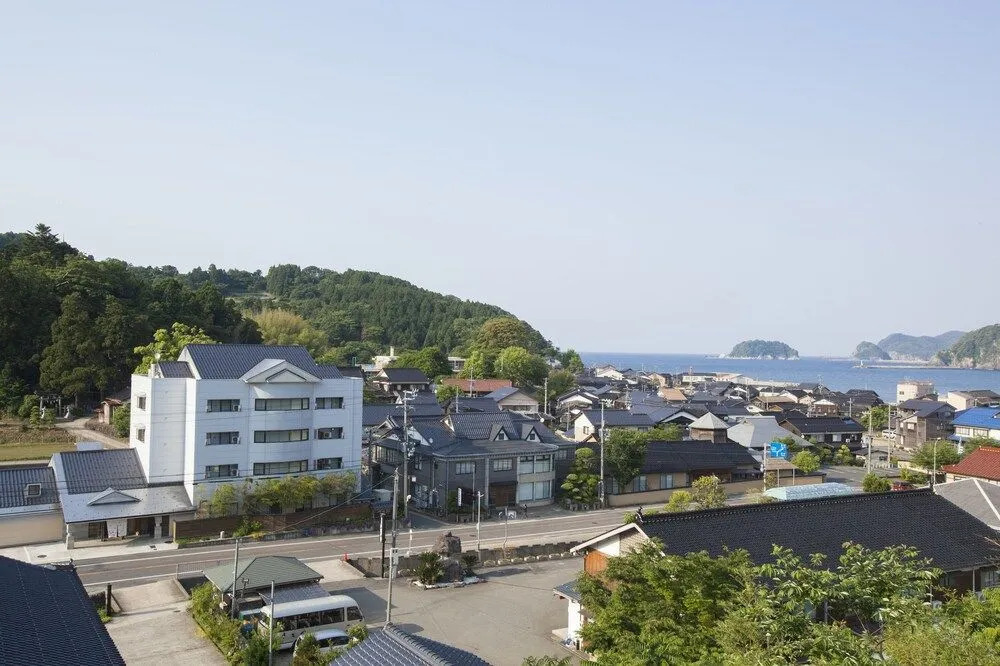 Sadasuke