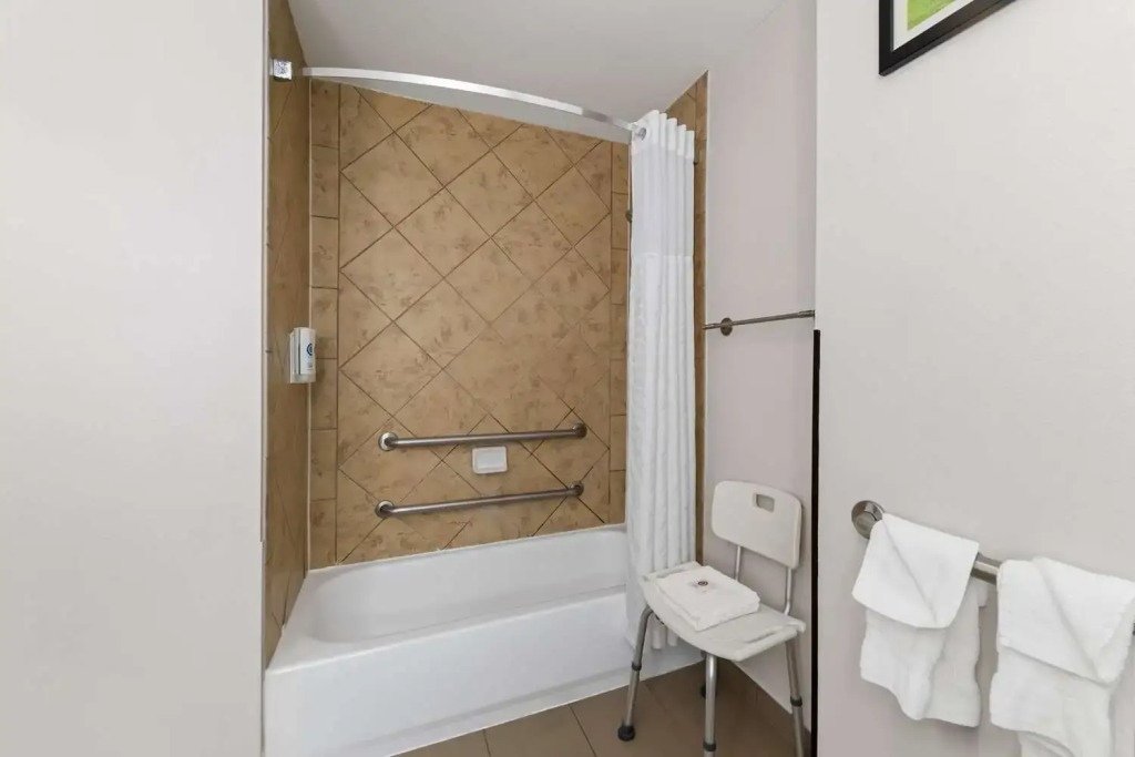 Comfort Inn & Suites Near Lake Lewisville
