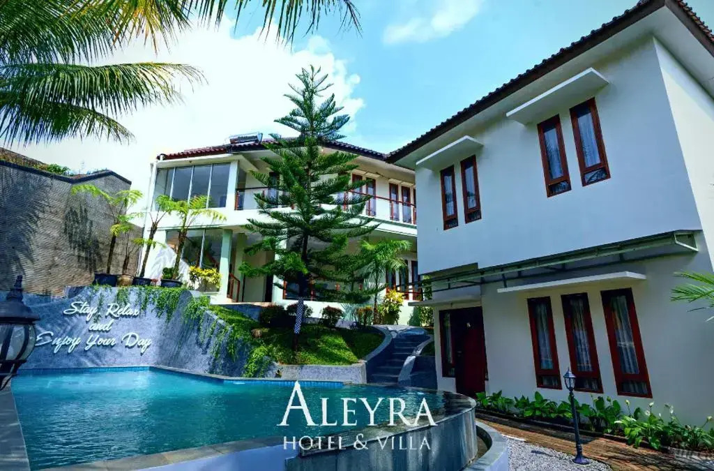 Aleyra Hotel and Villas Garut