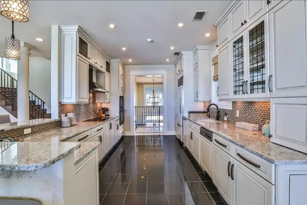 Villa Bianca 6 Bedroom Holiday Home by Five Star Properties