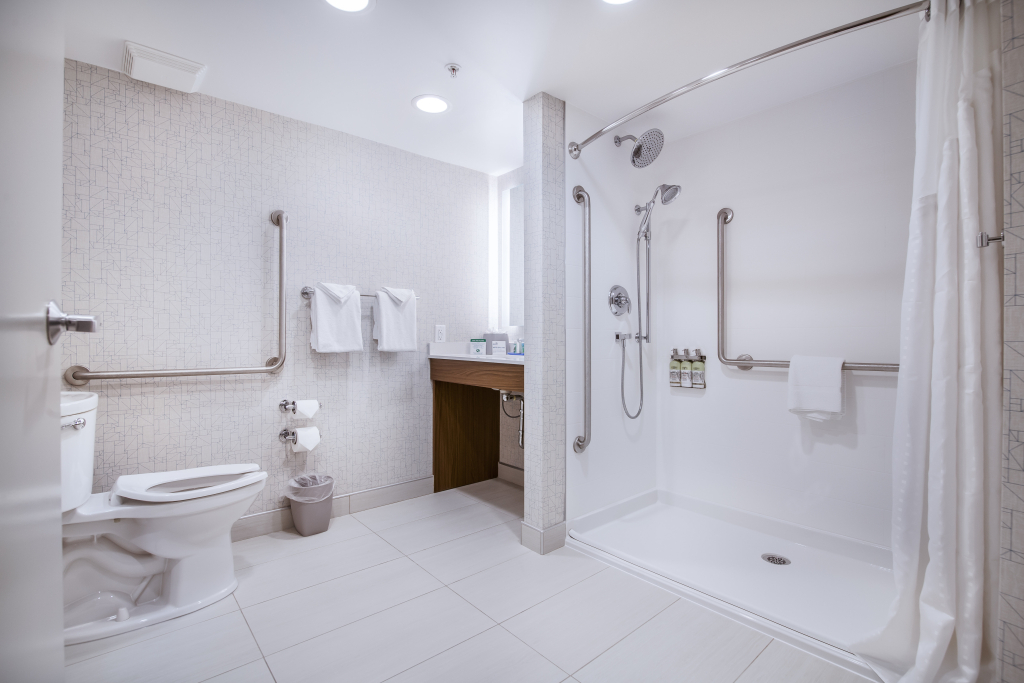 Holiday Inn Express & Suites Langley by IHG