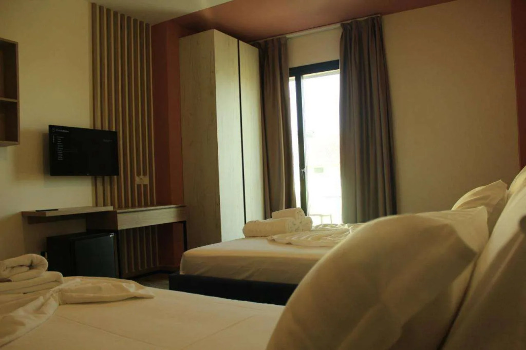 Hotel Triumf Shengjin