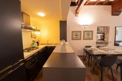 Piazza Firenze Apartment