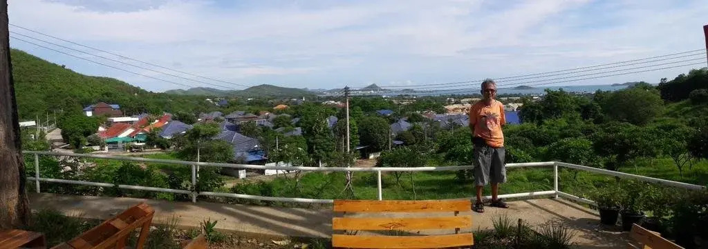 Baan Bor Bai Mai