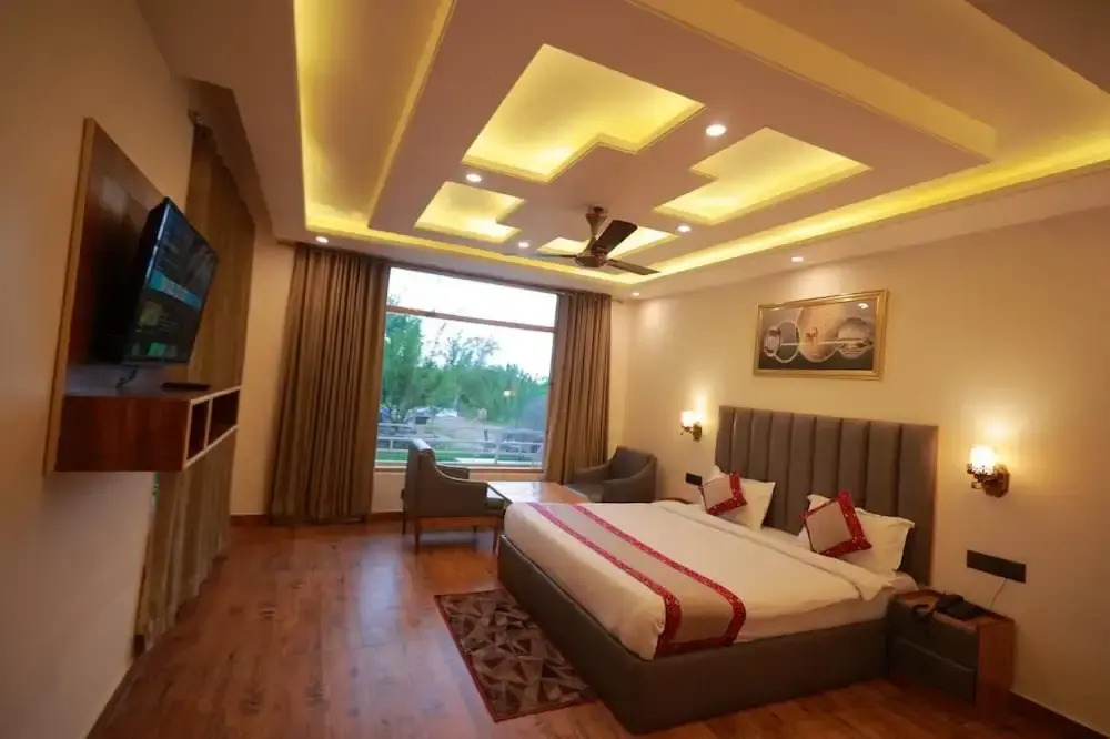 Omavya Hotel Manali