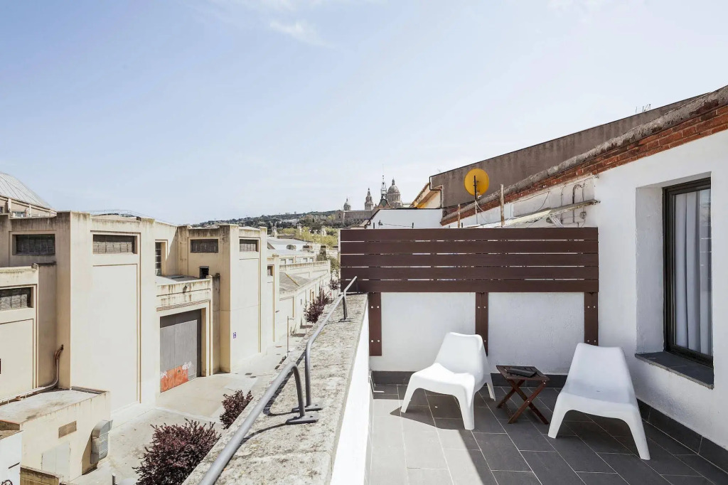 Fira Apartments by gaiarooms