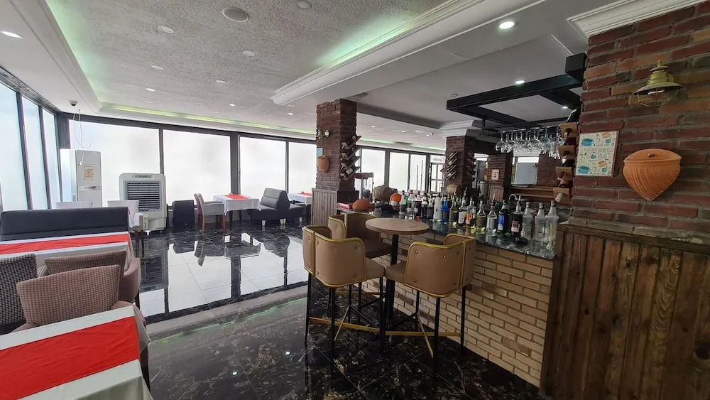 Bianco Beach Hotel