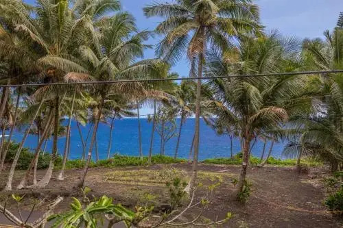 The Bali House and Cottage at Kehena Beach Hawaii