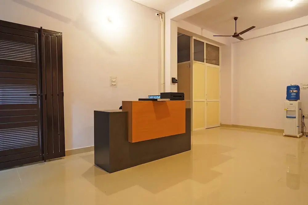 Spot On 30890 Sector 45 Noida