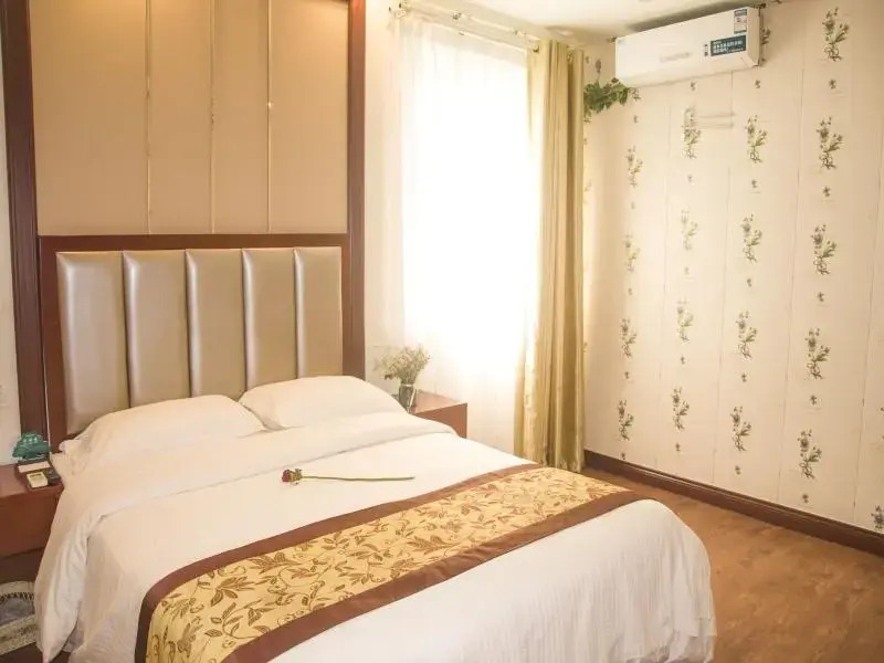 GreenTree Inn JiangSu Wuxi Jiangyin City QinGYAng Town Fuqian Road Express Hotel