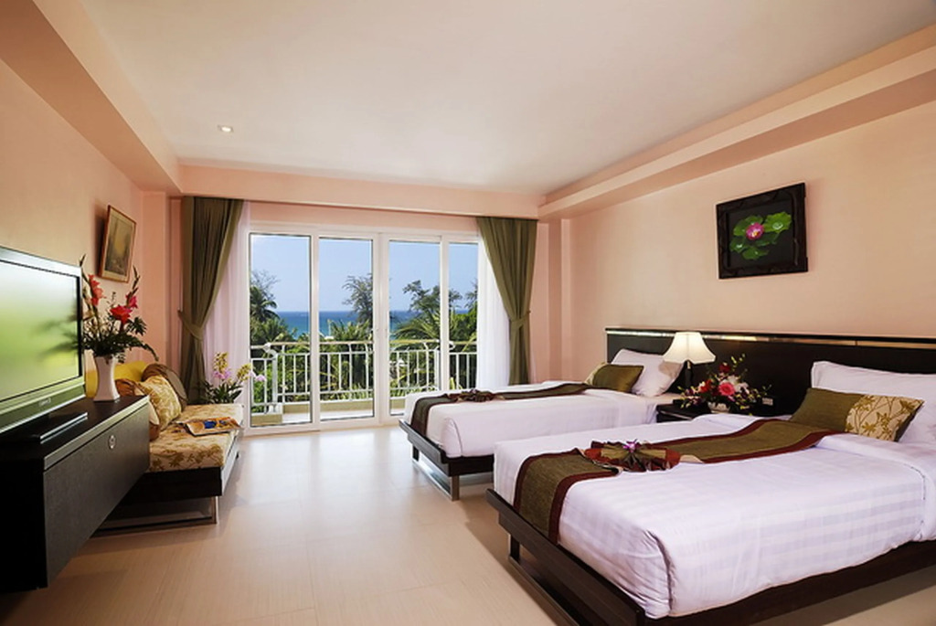 Thanthip Beach Resort