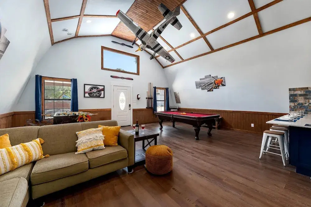 Terracotta Oasis - Wimberley for 30 Guests