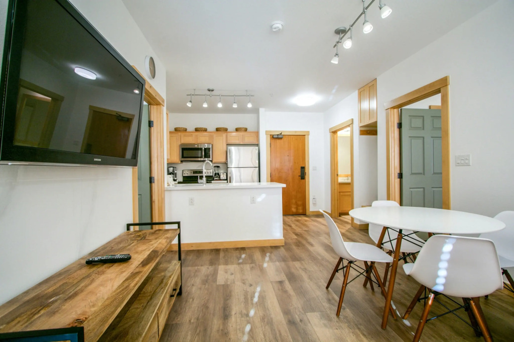 Sunstone #109 Condo