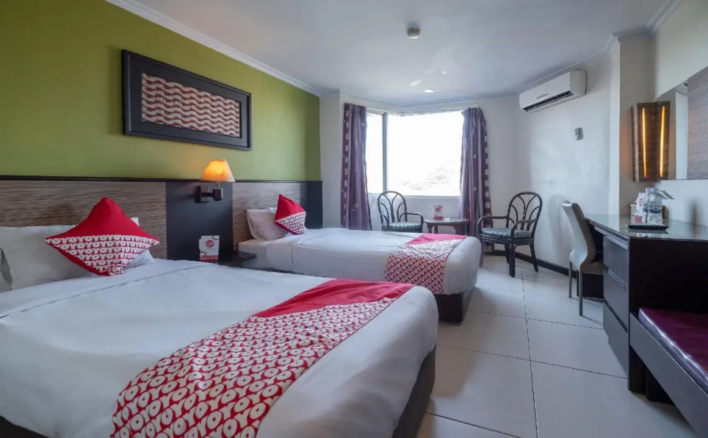 Losari Metro Hotel
