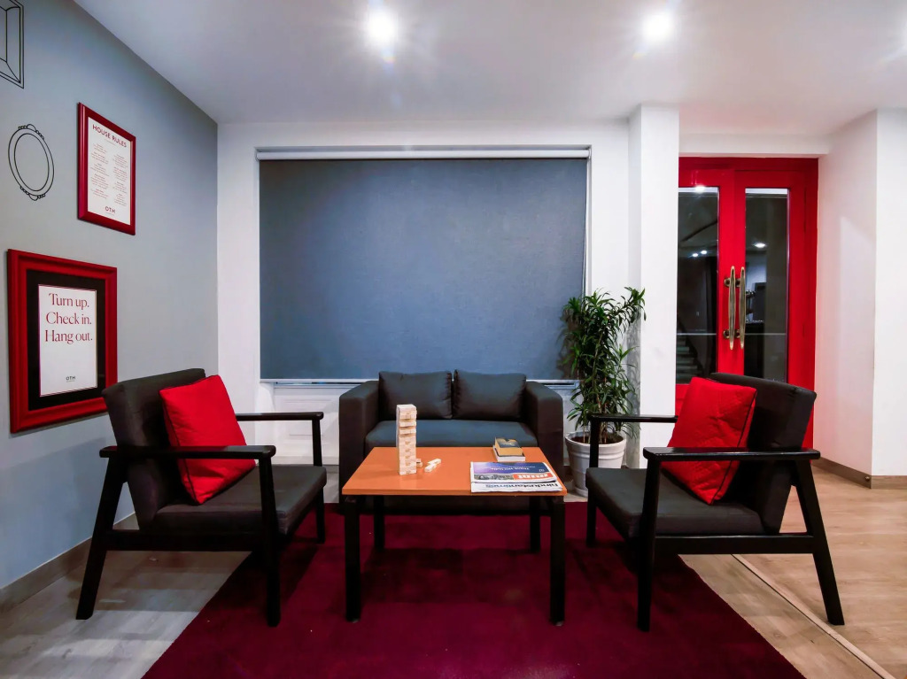 OYO Townhouse 023 CR Park
