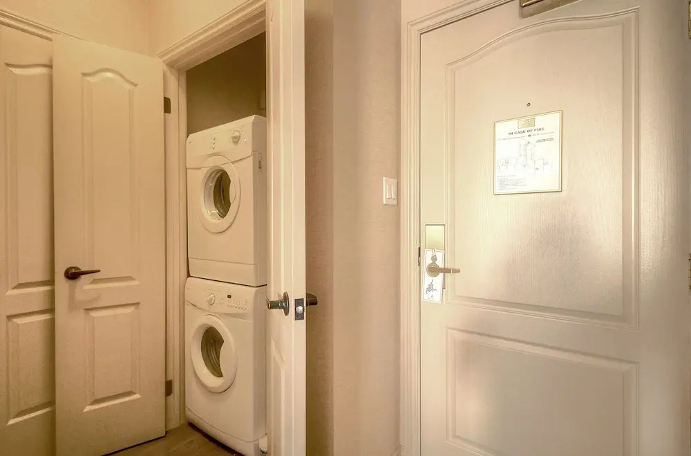 Grand Suites Grand Okanagan by KelownaGo
