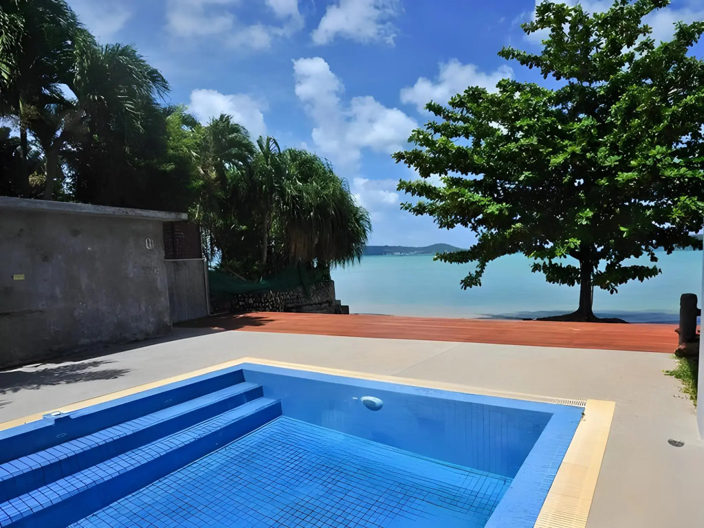Chalong Beach Front Residence