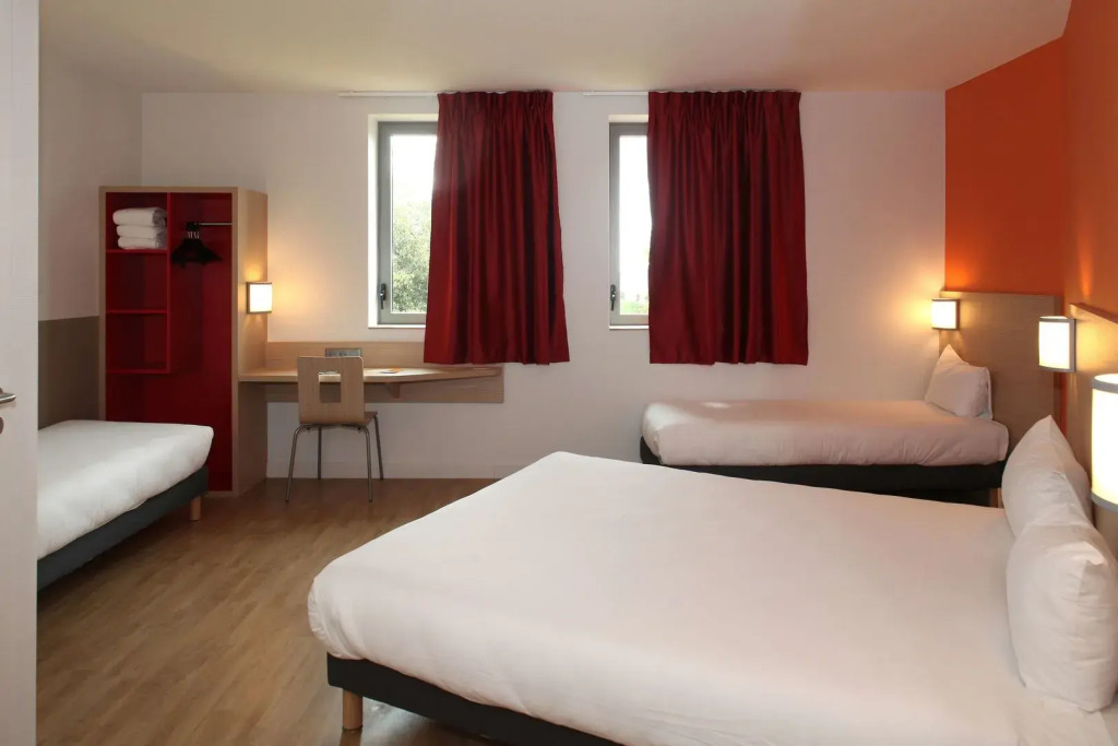 B&B HOTEL Laval Ouest