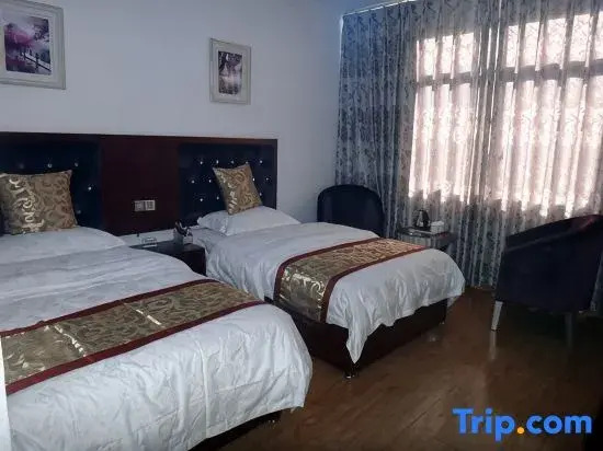 Jinchuan Noah Ark Hotel