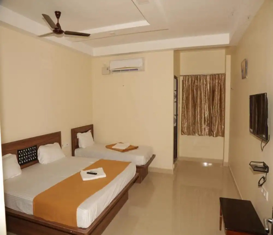 Santhosh Inn
