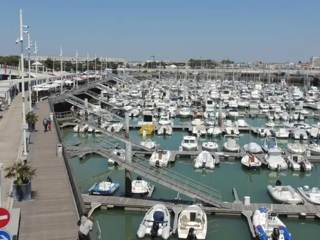 Appartement Royan, 1 pièce, 3 personnes - FR-1-71-89