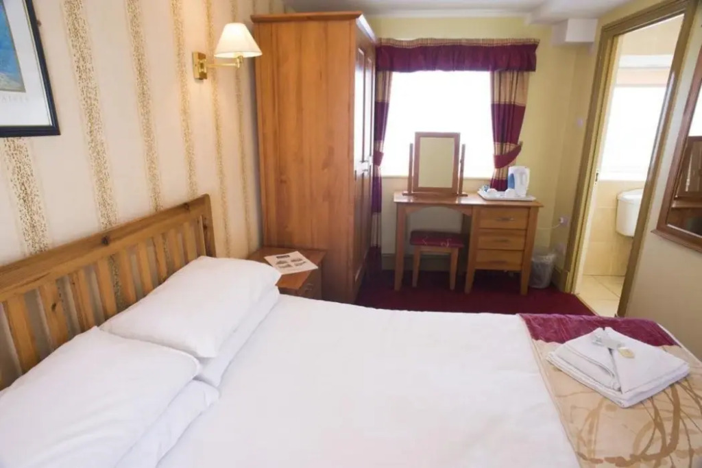 The Highwayman Inn