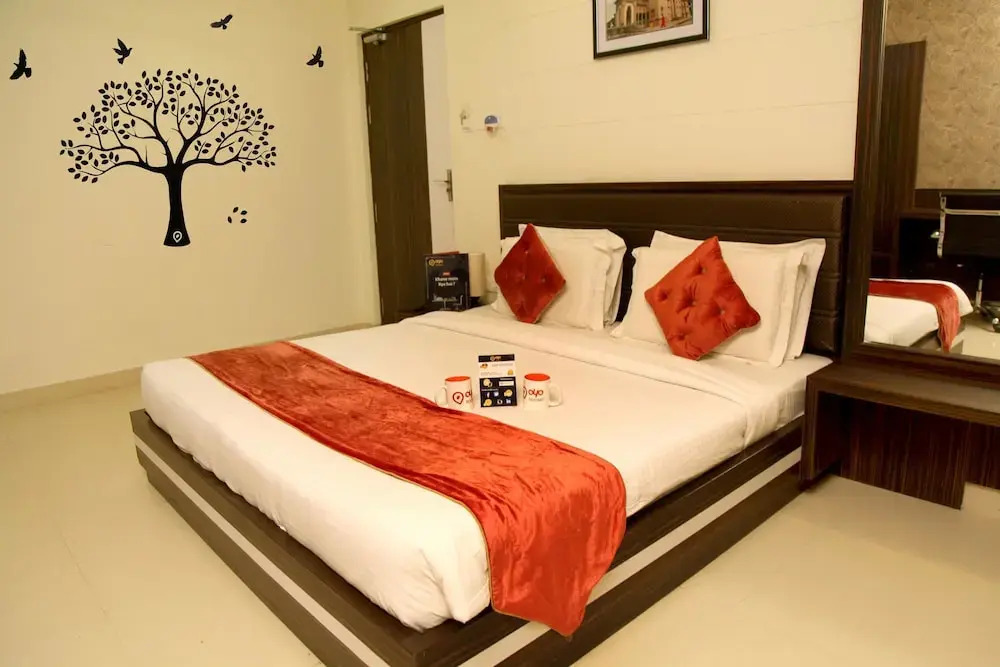 OYO 2244 Hotel Premiere Villa