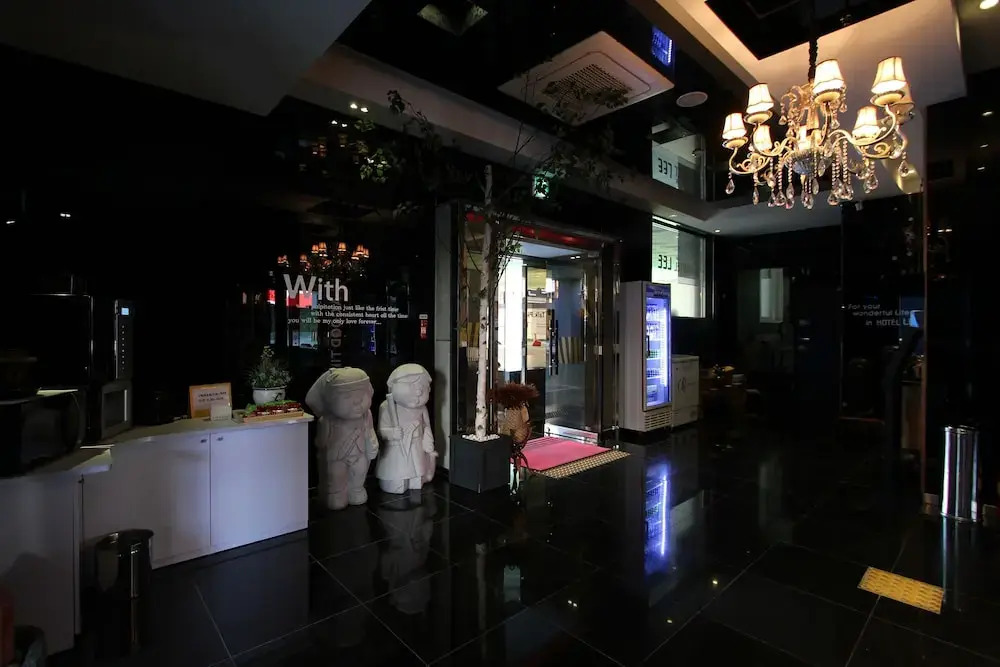 Hotel Lee
