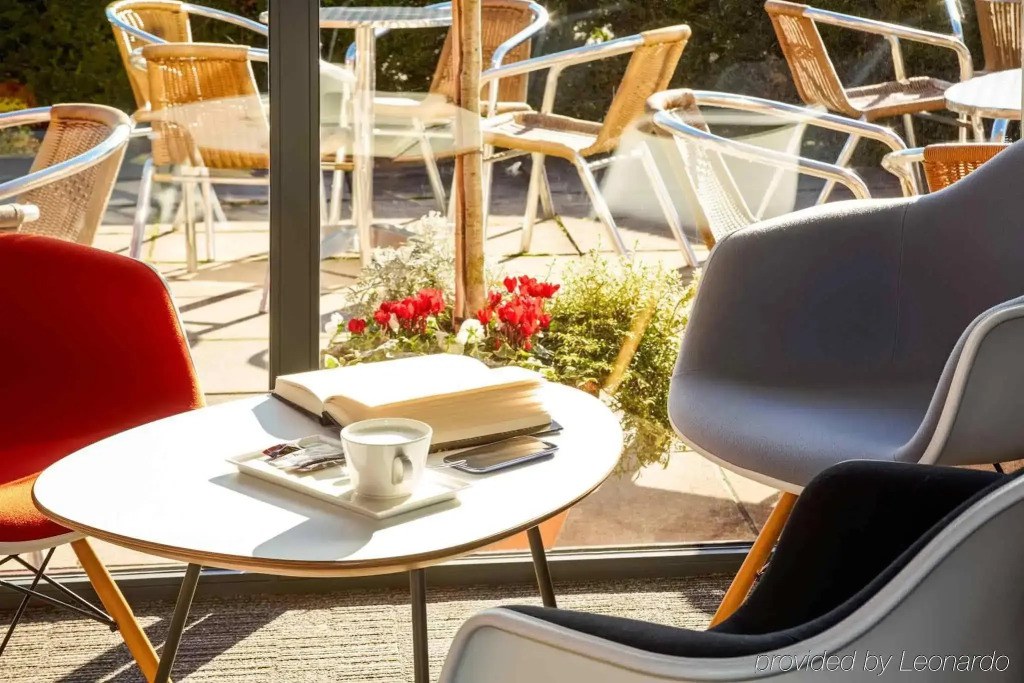 Ibis London Luton Airport