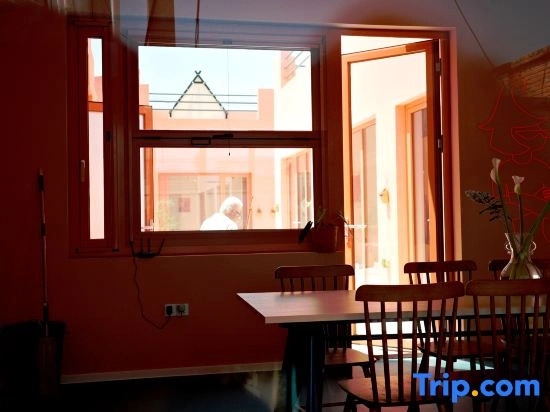Ron’s Wizardry Healing Homestay (Universal Beijing Resort Branch)
