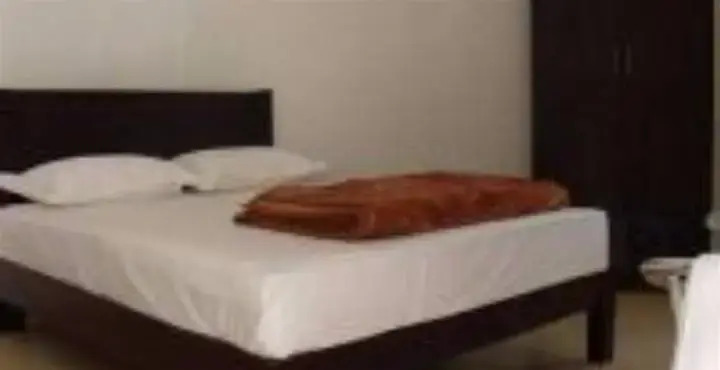 Raya Resorts