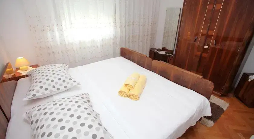 Apartment Tinel
