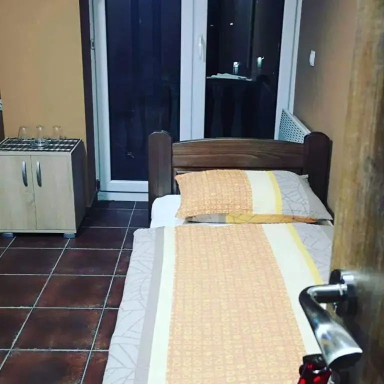 Letnjikovac rooms