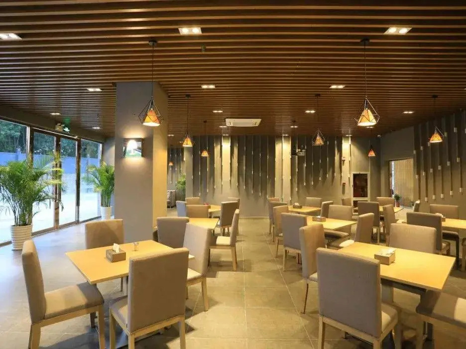 Shenzhen Yayuan Port Hotel