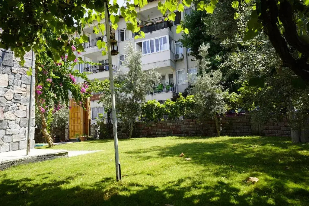 Vavilla Apartment