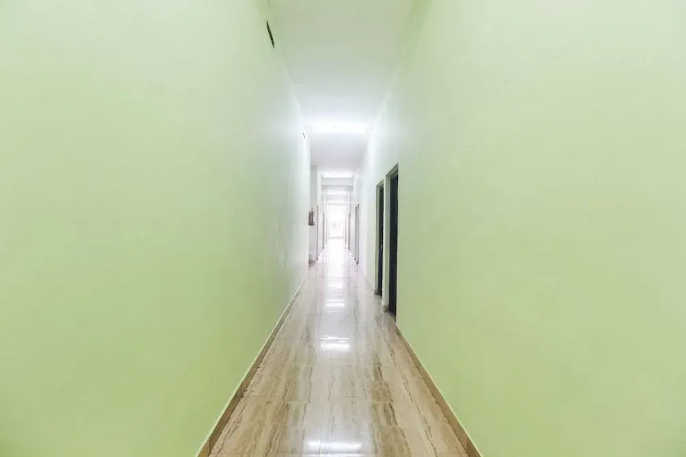 Spot on 61149 Hotel Sivanthi