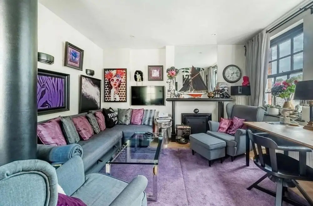 2 Bed Flat - Sleeps 4 - Balcony - Wifi