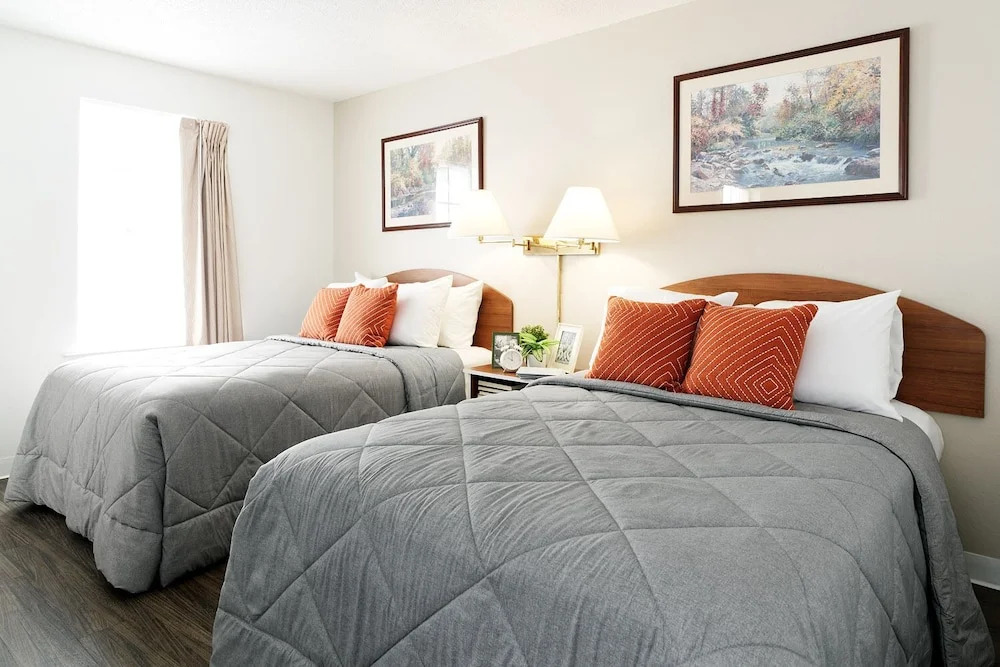 InTown Suites Extended Stay North Charleston SC - Rivers Ave